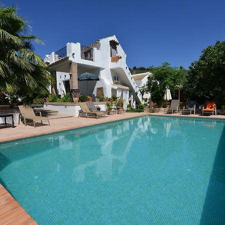 Cortijo La Haza Bed & Breakfast Iznájar Eksteriør bilde