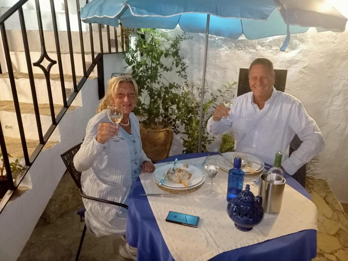 Cortijo La Haza Bed & Breakfast Iznájar Eksteriør bilde