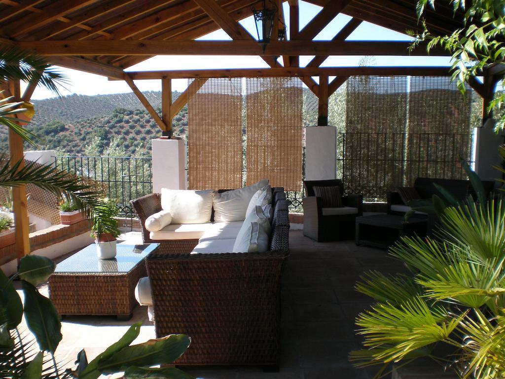 Cortijo La Haza Bed & Breakfast Iznájar Eksteriør bilde